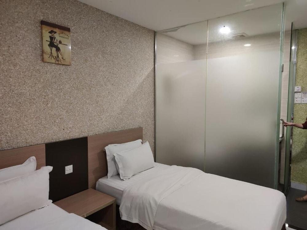 Lbs Hotel Cheras Exterior foto