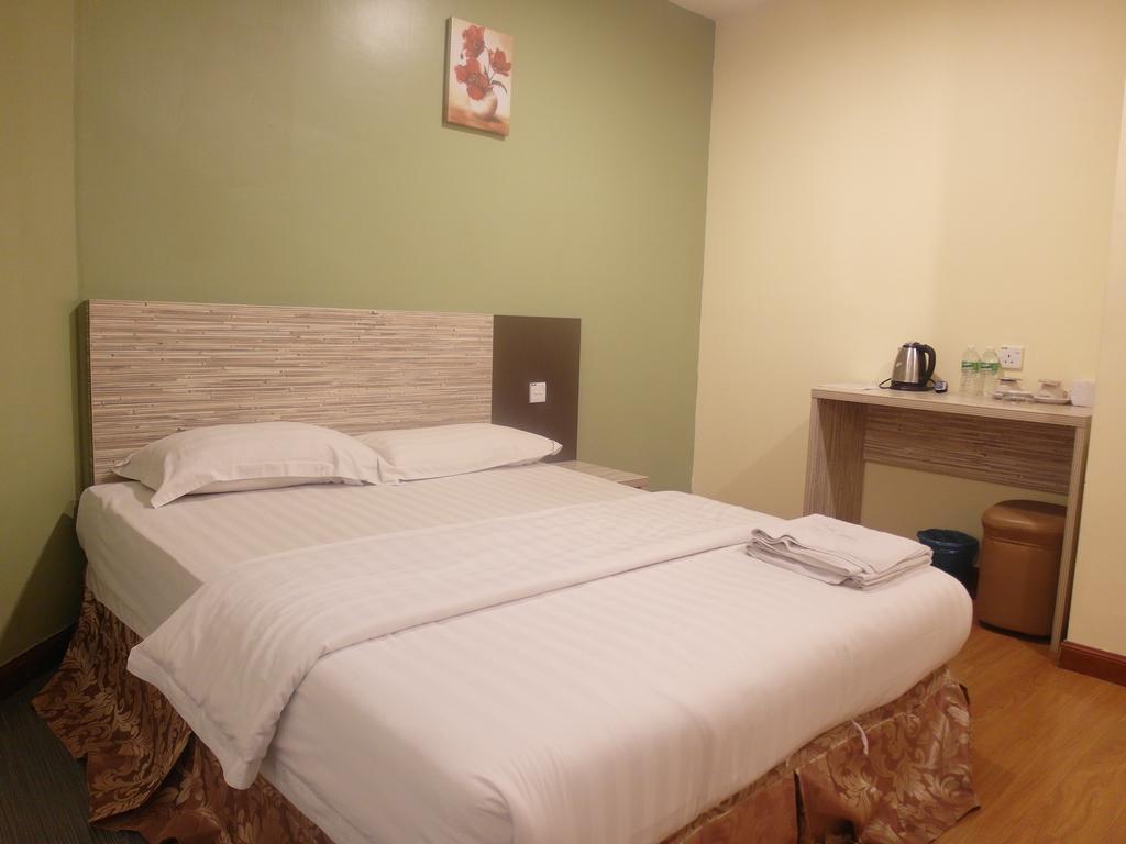 Lbs Hotel Cheras Habitación foto